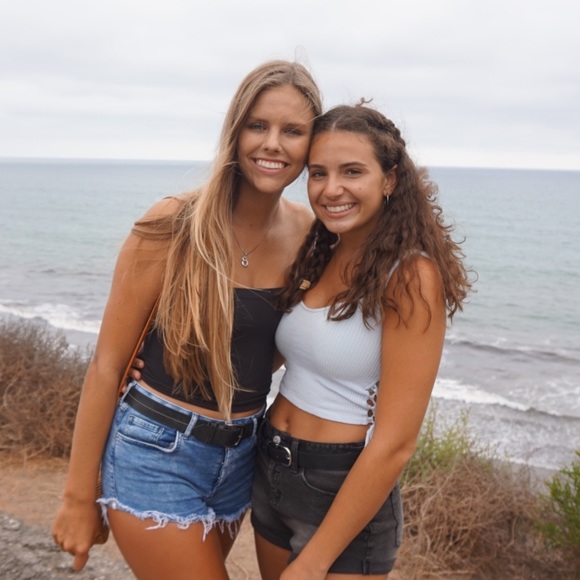 Meet your Posher, Daniella - Picture 1 of 1